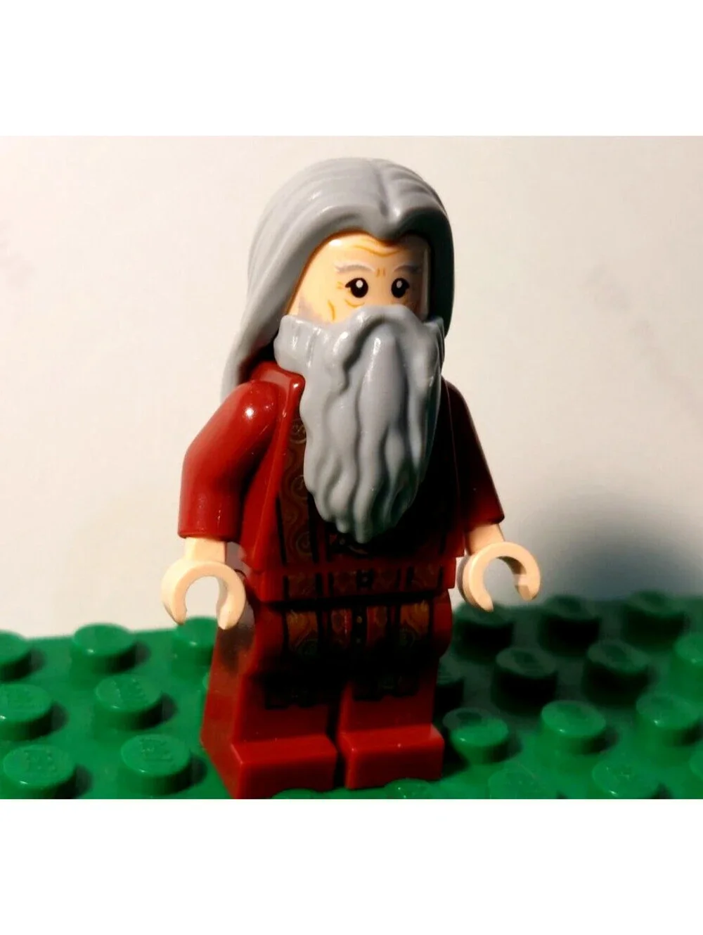ALBUS DUMBLEDORE in Dark Red Robe from Lego Hogwarts Great Hall MINI-FIGURE ONLY